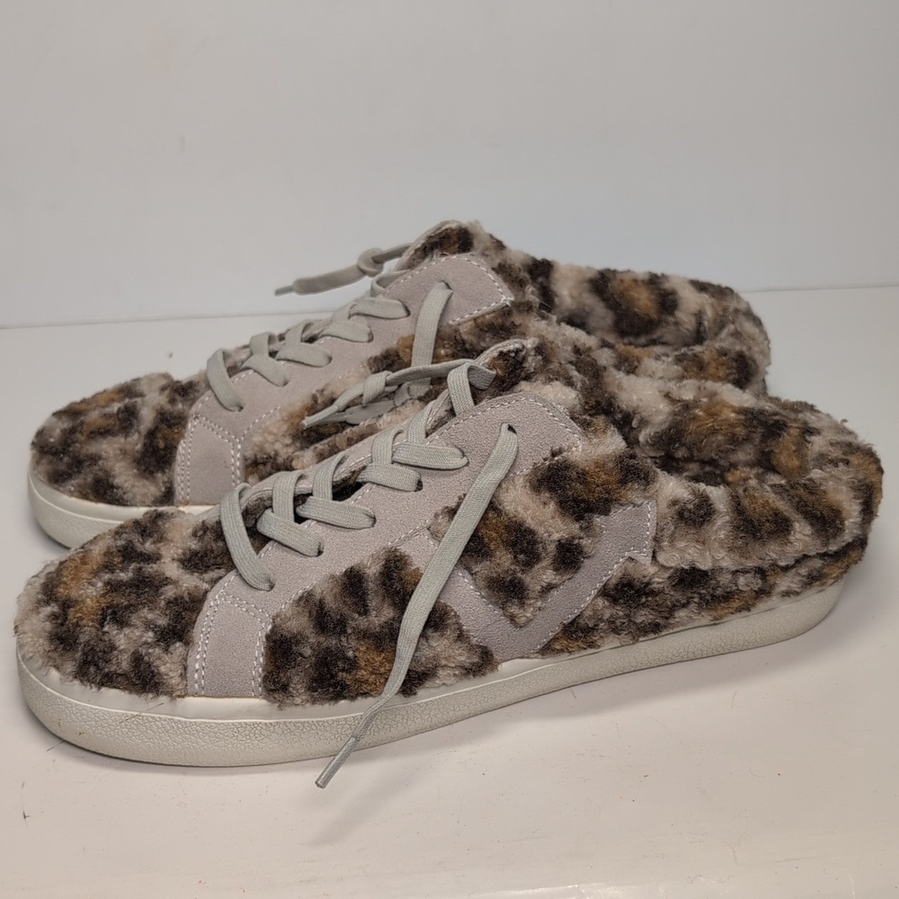 Vintage Havana Tan and Cream Faux Fur slip on Sneakers womans size 8.5 - Picture 2 of 16